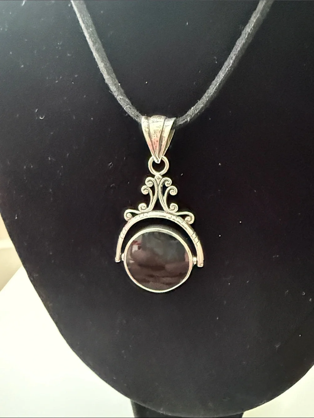 925 Silver Reversible Spinning Pendant Mother of Pearl & Black Onyx Necklace